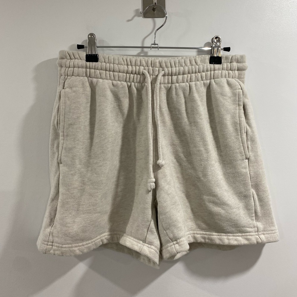 Aritzia TNA Cozy Fleece Boyfriend 5” Sweatshort Size Small